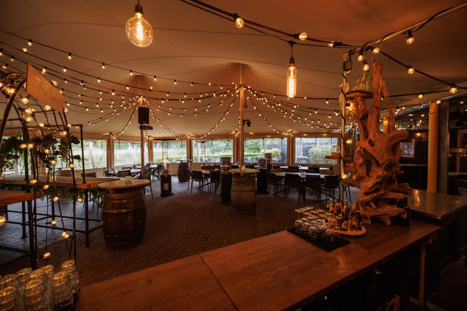 Shared Dining Sfeer